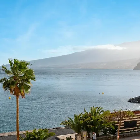 Artistic Beachfront With Ocean Views *